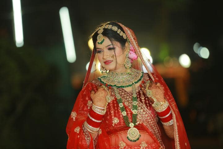 Desire Look bridal makeup gallery image 14