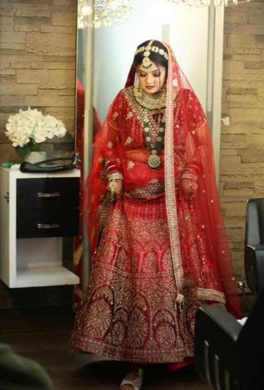 Desire Look bridal makeup gallery image 31